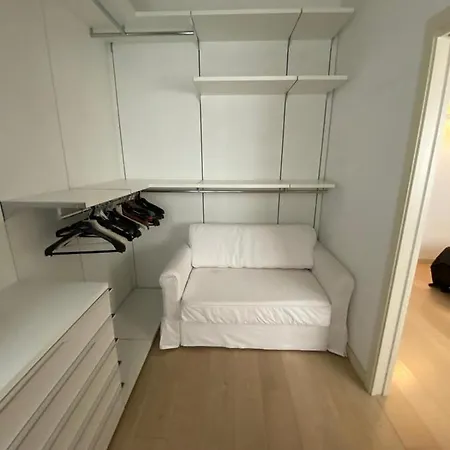 Apartment Lovely In The New Porta Nuova Area *